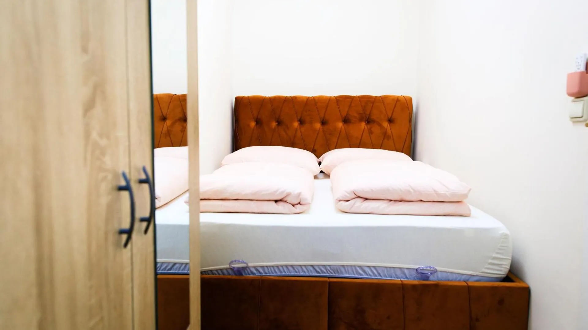 Apartment Custozza Vienna 0*,